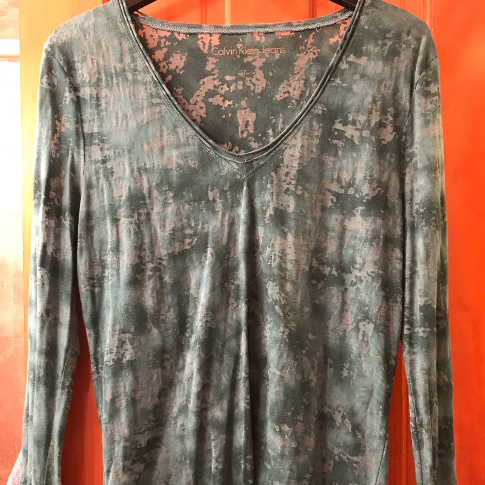 Calvin Klein lightweight long sleeve casual shirt